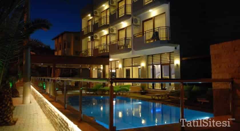 Koz Eliba Otel Çeşme